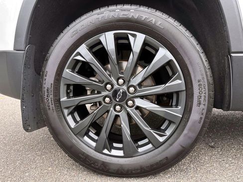 Used 2023 Chevrolet Traverse RS AWD/4WD image 6