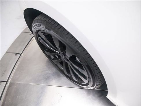 New 2026 Land Rover Range Rover Sport Dynamic SE image 14