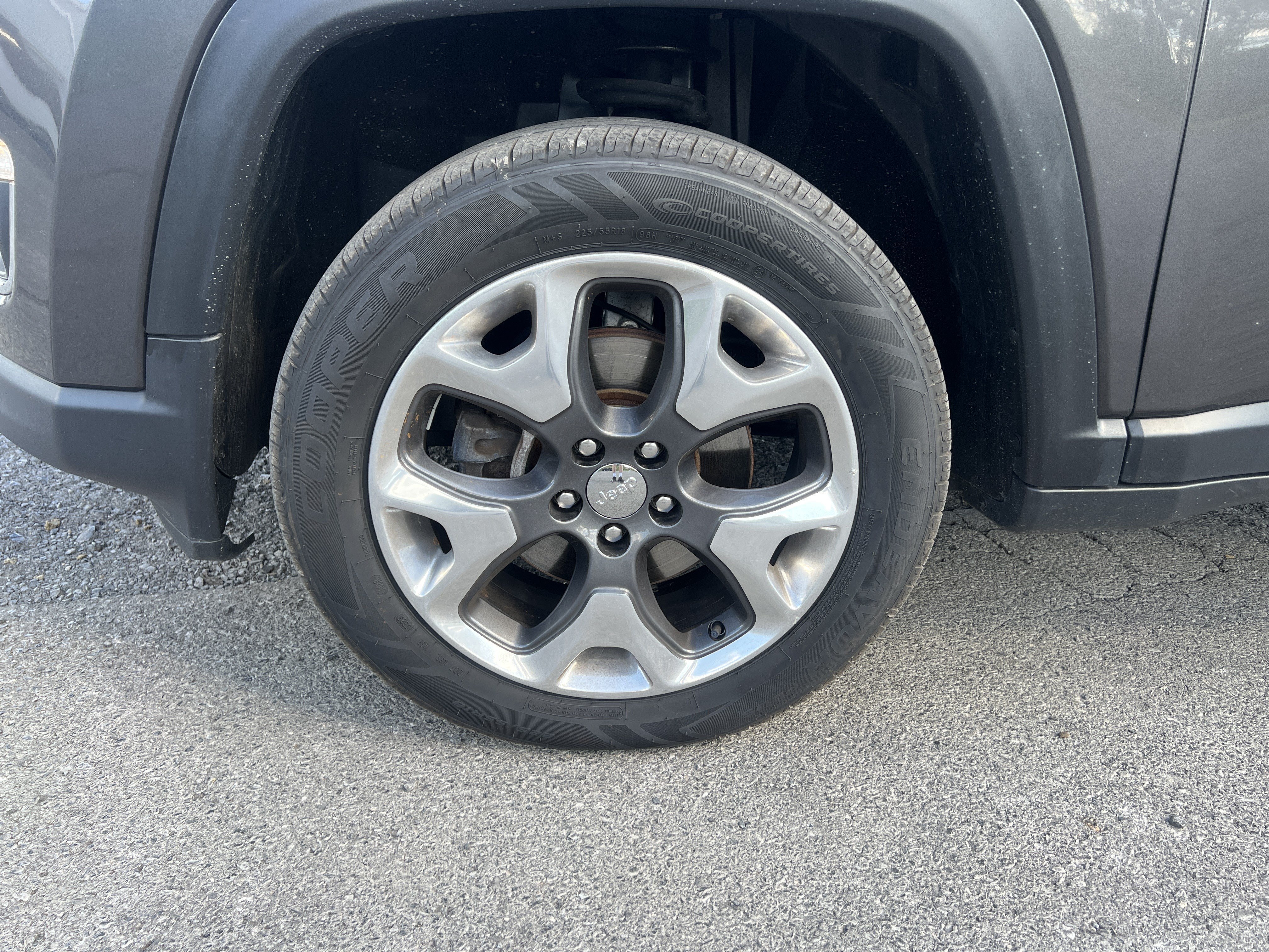 Used 2019 Jeep Compass Limited AWD/4WD image 11