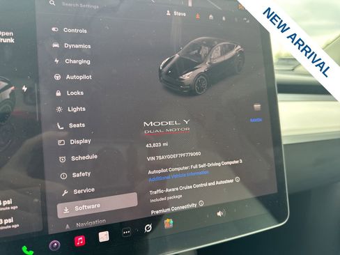 Used 2023 Tesla Model Y Performance AWD/4WD image 22