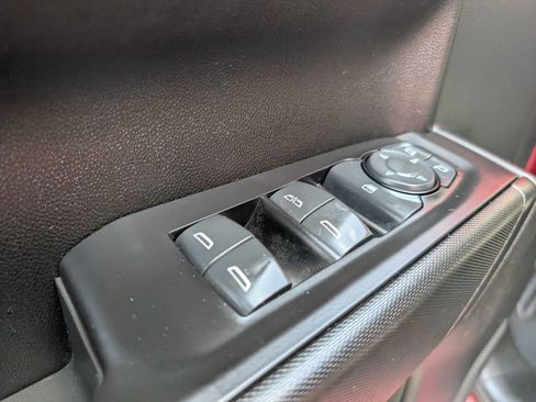 Used 2021 Chevrolet Silverado 1500 Custom Trail Boss w/ LPO, Dark Essentials Package image 17