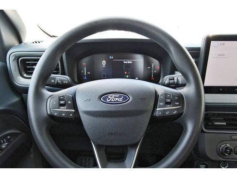 Certified 2025 Ford Maverick XLT w/ Black Appearance Package image 15