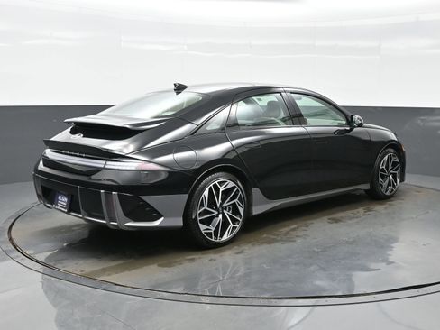 Certified 2024 Hyundai Ioniq 6 Limited image 6