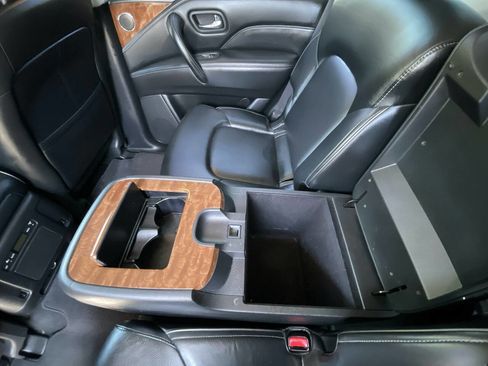 Used 2018 INFINITI QX80 2WD w/ Driver Assistance Package image 12