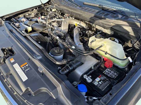 Used 2024 Ford F250 Lariat image 17