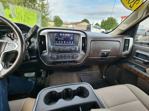 Used 2018 Chevrolet Silverado 3500 LT w/ LT Convenience Package image 23