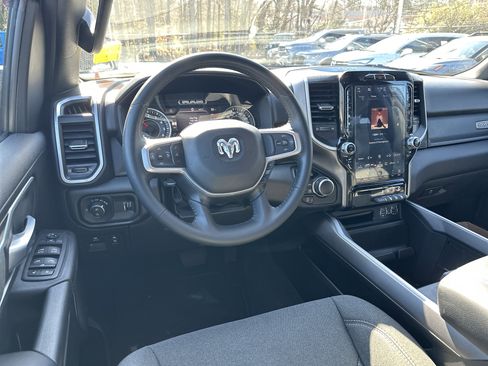 Used 2023 RAM 1500 Big Horn image 24