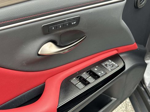 Certified 2024 Lexus ES 350 F Sport image 18