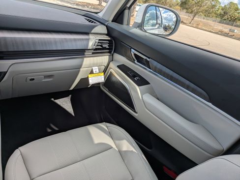 New 2025 Kia Telluride EX image 23
