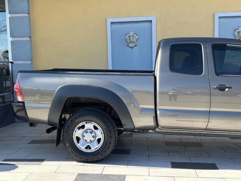 Used 2012 Toyota Tacoma 4x4 Access Cab image 4
