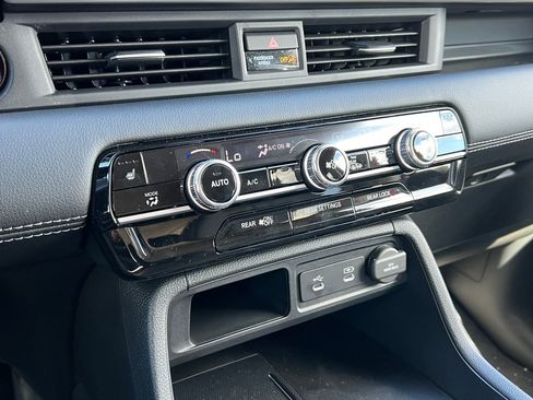 New 2026 Honda Pilot Touring image 28