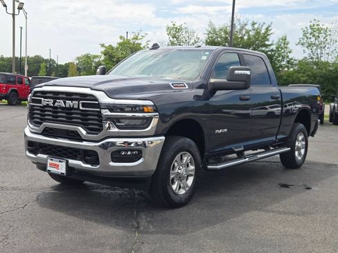 Certified 2026 RAM 2500 Big Horn AWD/4WD image 5