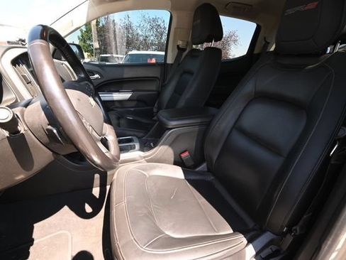 Used 2022 Chevrolet Colorado ZR2 AWD/4WD image 9