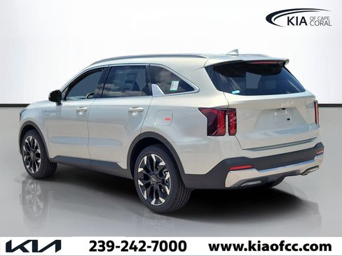 New 2026 Kia Sorento EX FWD image 4
