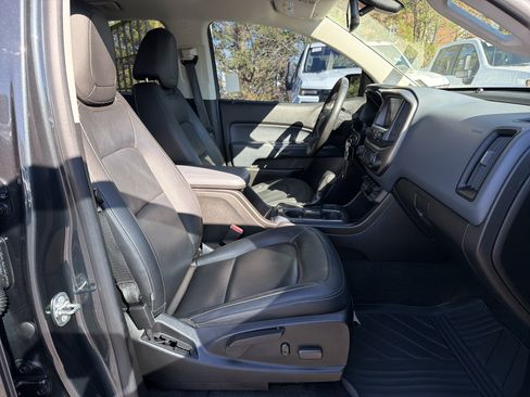 Used 2018 Chevrolet Colorado Z71 RWD image 34