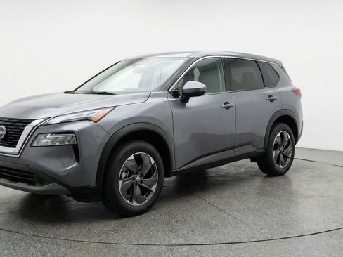 Used 2025 Nissan Rogue SV FWD image 3