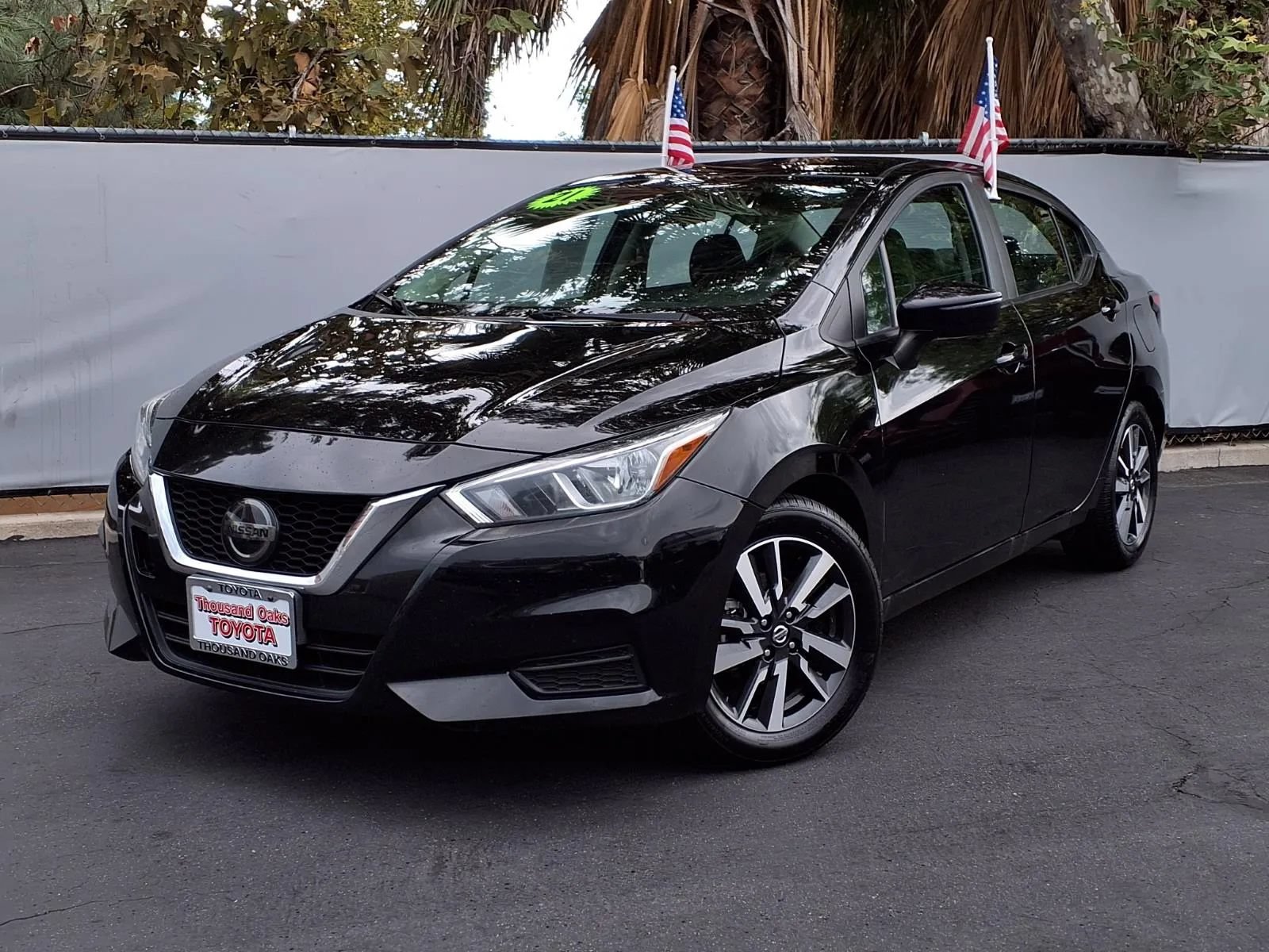 Used 2021 Nissan Versa SV FWD image 1