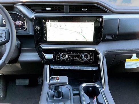 New 2026 GMC Sierra 1500 Denali w/ Technology Package AWD/4WD image 8