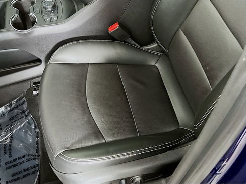 Used 2022 GMC Terrain SLT w/ Infotainment Package II image 20