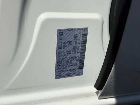Certified 2025 Nissan Frontier SV w/ SV Convenience Package RWD image 28