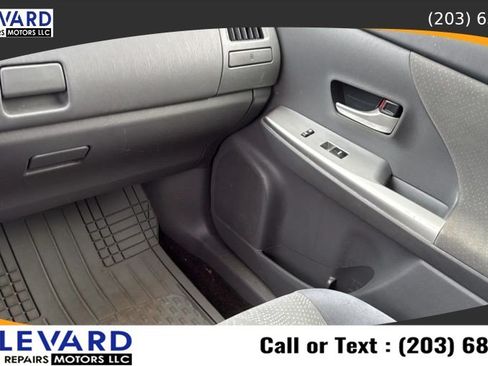 Used 2014 Toyota Prius V Three FWD image 13