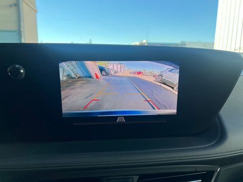 Used 2025 Buick Encore GX Preferred image 17