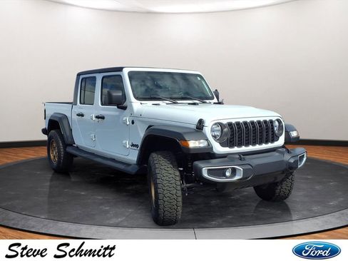 Used 2024 Jeep Gladiator Sport image 26