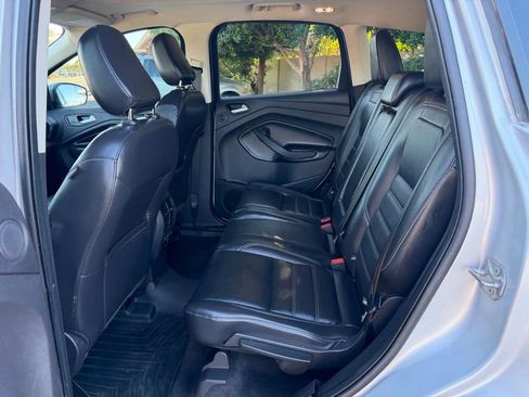 Used 2018 Ford Escape Titanium image 22