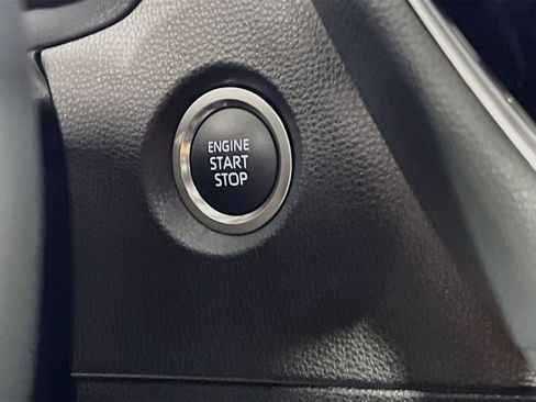 Used 2026 Toyota Corolla SE w/ SE Package FWD image 23