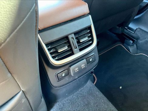 Used 2021 Subaru Outback Touring XT image 30