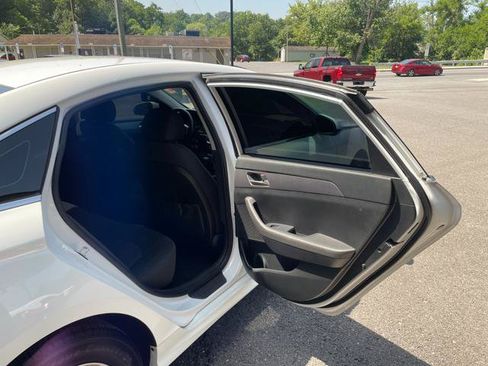 Used 2018 Hyundai Sonata SE FWD image 27