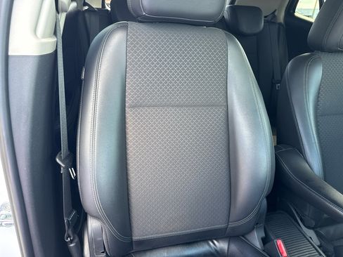 Used 2021 Buick Encore Preferred image 10