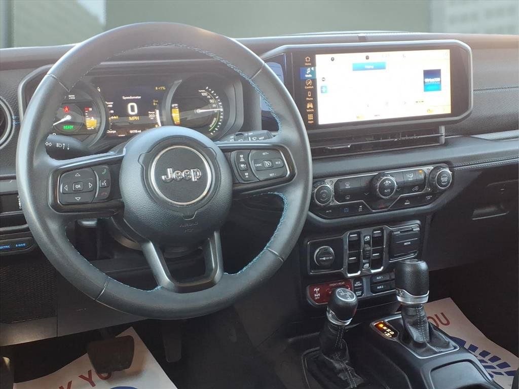 Used 2024 Jeep Wrangler Unlimited Rubicon 4xe AWD/4WD image 4