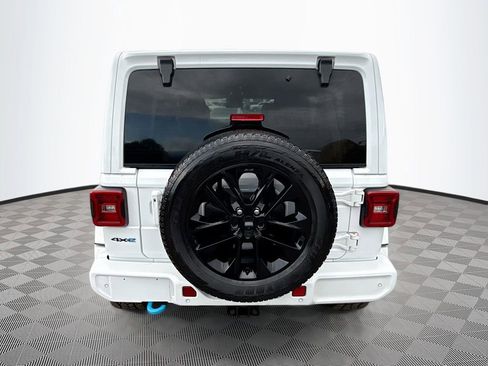 Used 2021 Jeep Wrangler Unlimited Sahara image 7