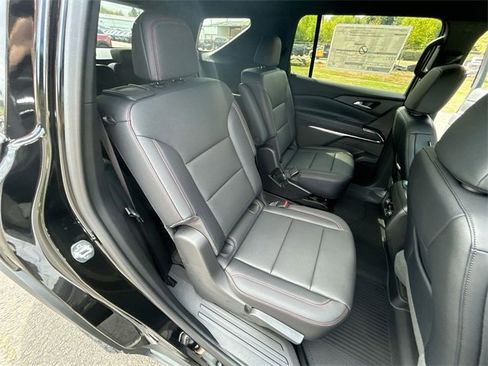 New 2025 Chevrolet Traverse Z71 w/ Driver Confidence Package image 26