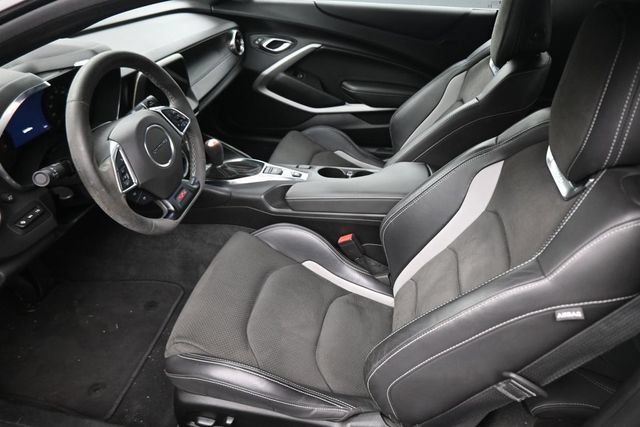 Used 2020 Chevrolet Camaro SS RWD image 18