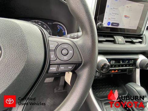 Certified 2024 Toyota RAV4 LE AWD/4WD image 38