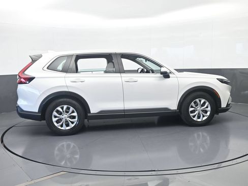 Used 2024 Honda CR-V LX image 7