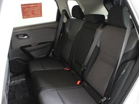 Certified 2023 Nissan Rogue SV FWD image 21