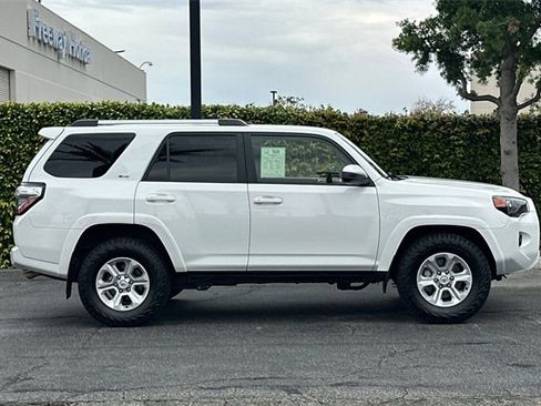 Used 2024 Toyota 4Runner SR5 image 3