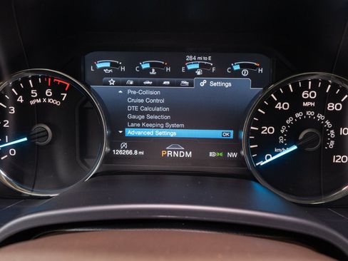 Used 2019 Ford F150 Lariat w/ Equipment Group 502A Luxury AWD/4WD image 32