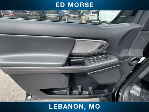 Used 2025 Ford Expedition Active AWD/4WD image 21