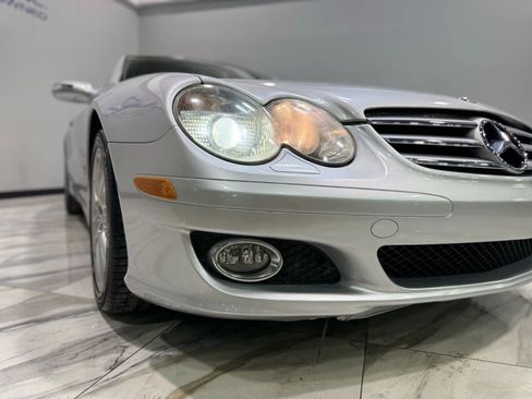 Used 2008 Mercedes-Benz SL 550 w/ P1 Pkg image 8