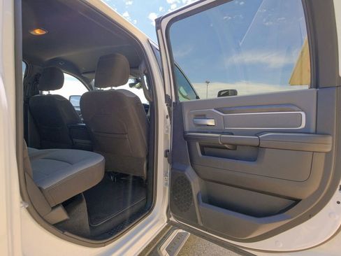 Used 2023 RAM 3500 Big Horn w/ Level 1 Equipment Group image 19