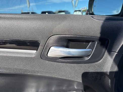 Used 2021 Chrysler 300 S image 12