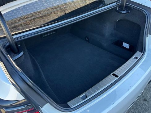 Used 2020 BMW 750i xDrive w/ Executive Package image 57