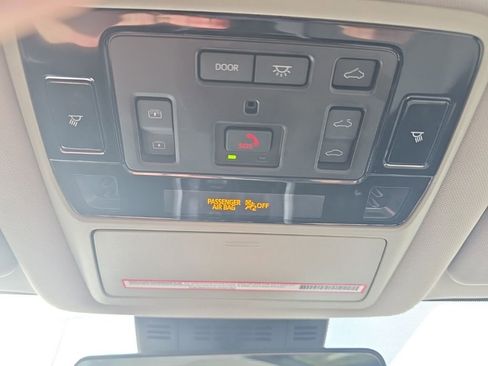 Used 2024 Toyota Grand Highlander XLE image 35