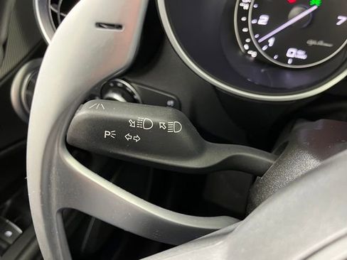 Used 2023 Alfa Romeo Stelvio Veloce image 20