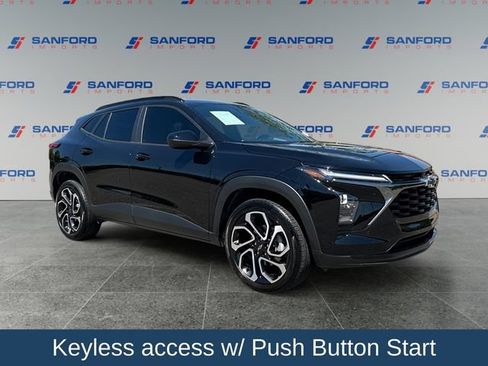 Used 2024 Chevrolet Trax RS w/ Driver Confidence Package FWD image 9
