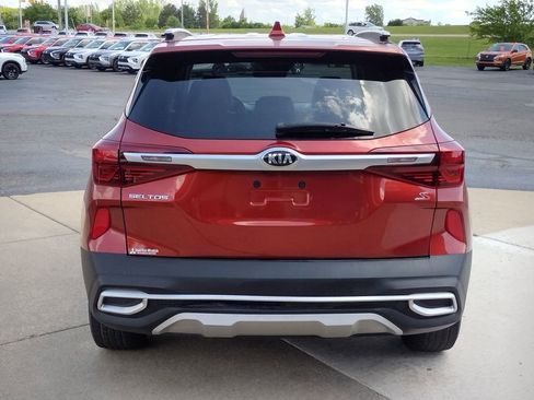 Used 2021 Kia Seltos S AWD/4WD image 7
